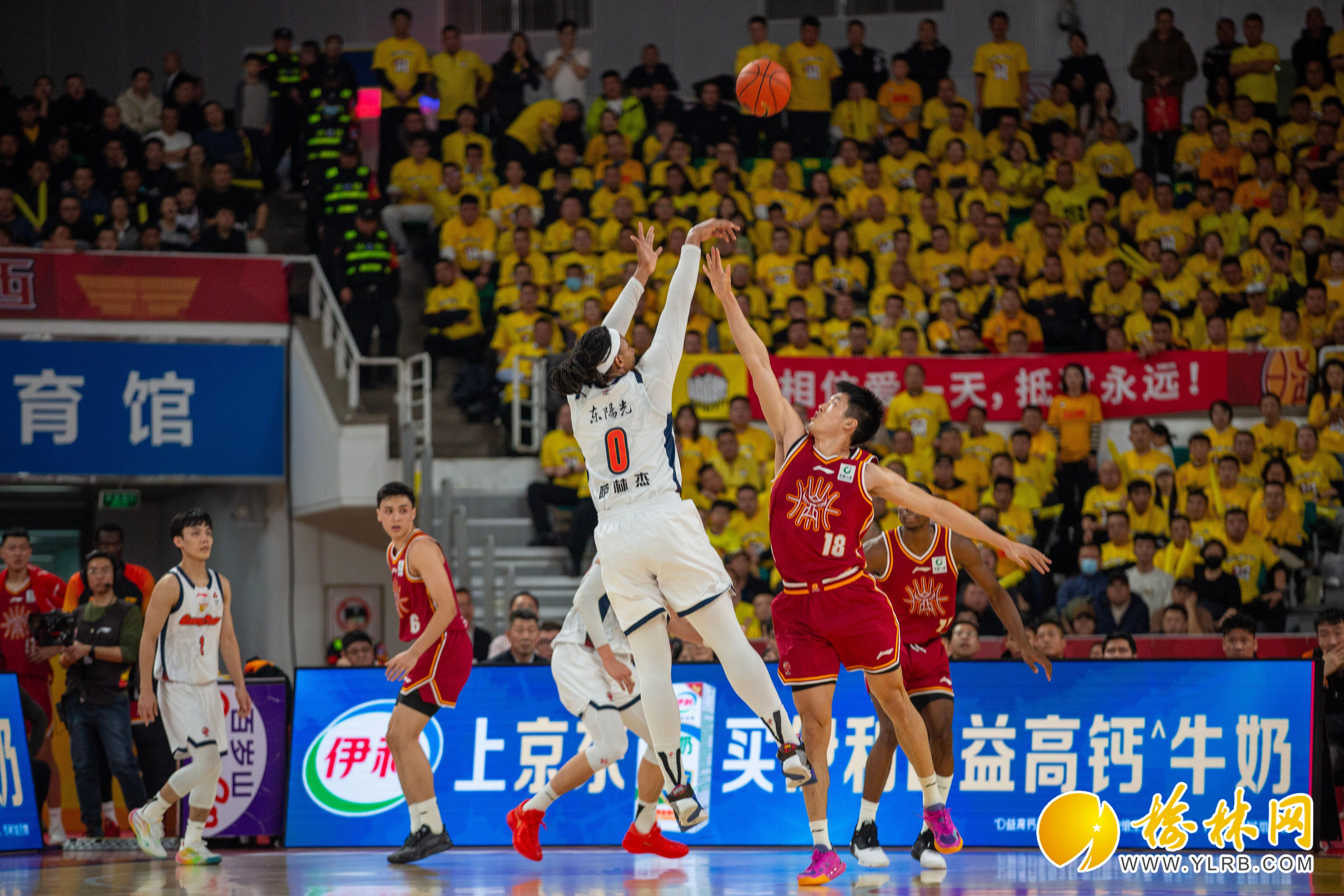 爱游戏APP-广州队豪取连胜备战NBA总决赛窗口期山东男篮调整名单以备欧篮联，这一次真的广东宏远围绕NBA季后赛回应争议的简单介绍